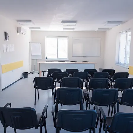 Aldeamento Turístico Youth Centre