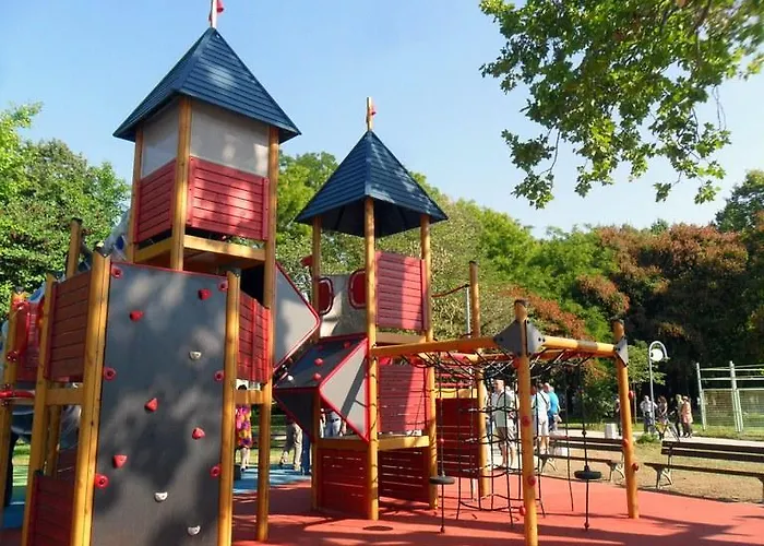 Youth Centre Tatil parkı Filibe